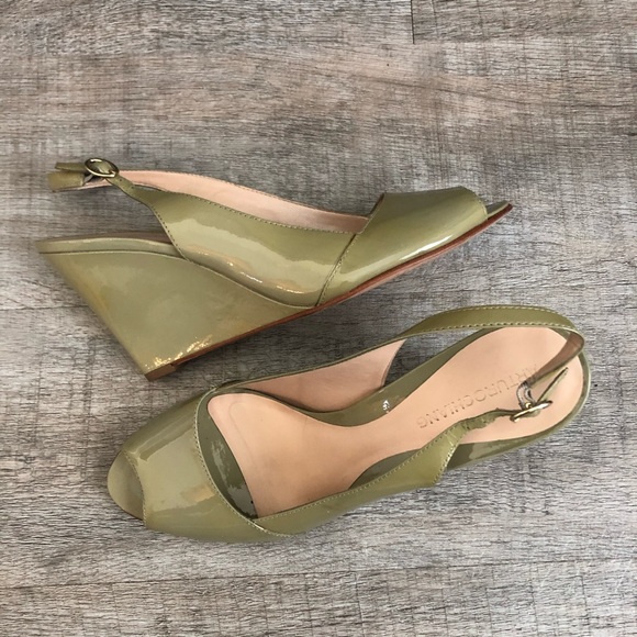Arturo Chiang Peep Toe Green Patent Leather Wedges - Picture 2 of 5